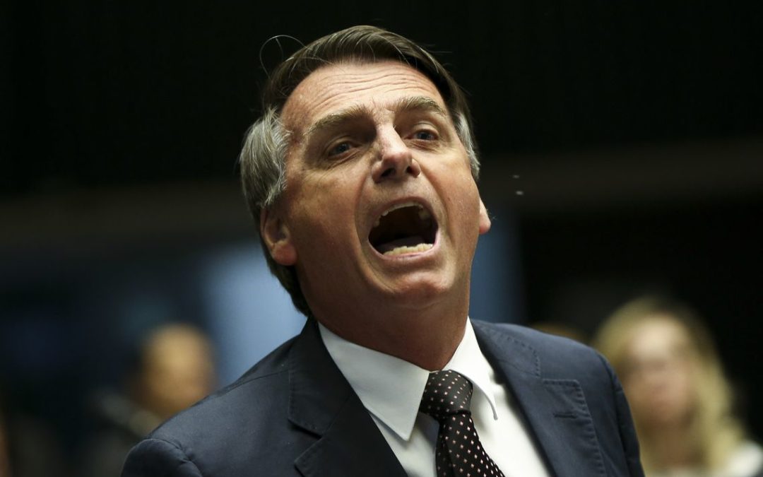 Sprofonda nei sondaggi la popolarità di Jair Bolsonaro in Brasile