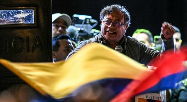 L’ampia maggioranza parlamentare di Gustavo Petro, primo  presidente di sinistra della Colombia