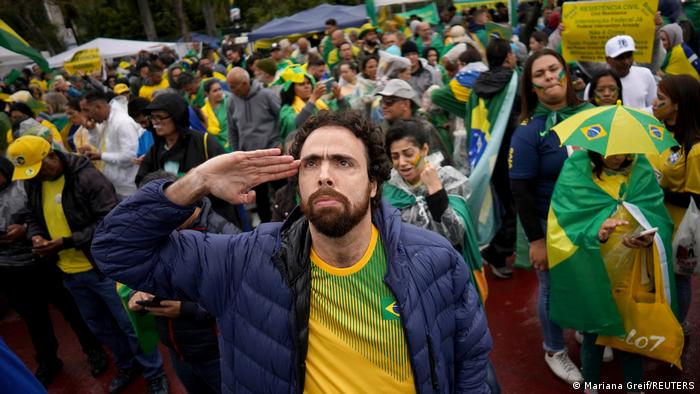 Bolsonaristi invocano il colpo di Stato